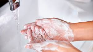 El lavado de manos resulta primordial para evitar el contagio de enfermedades como la influenza.